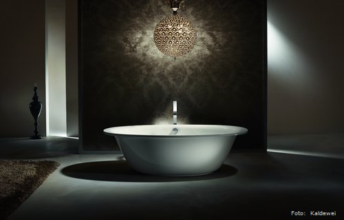 Die extravaganten Konturen der freistehenden Badewanne Ellipso Duo Oval  sprechen nicht nur Liebhaber exklusiver Badezimmergestaltung an, sondern überzeugen auch internationale Juroren. Die freistehende Badewanne wurde mitdem  red dot award und  mit dem IF design award ausgezeichnet.
